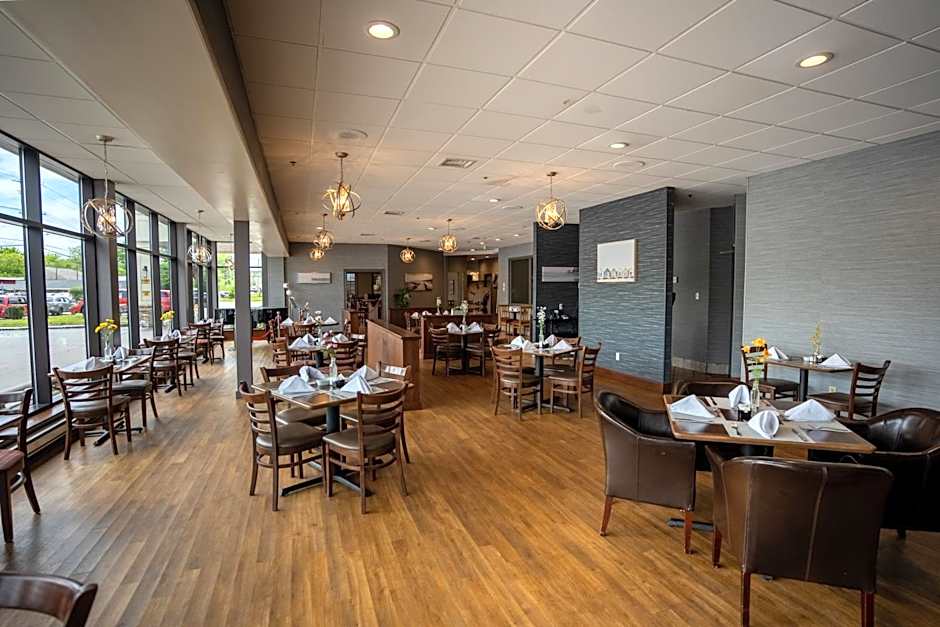 Glengarry Extended Stays