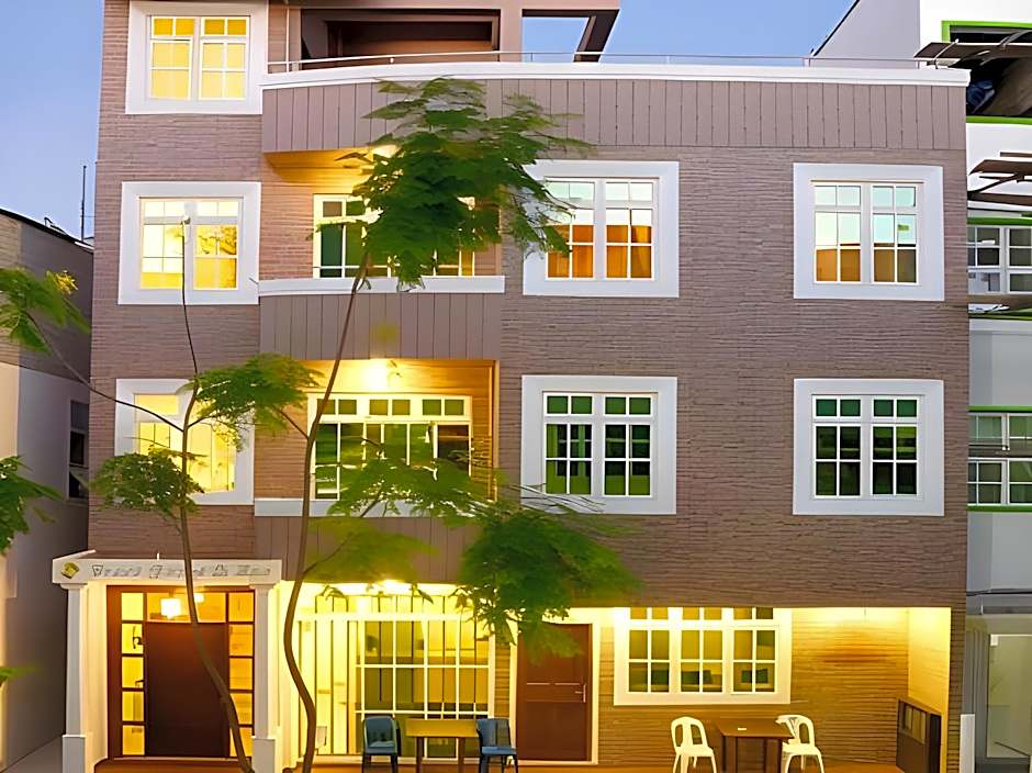 Beach Grand and Spa Premium