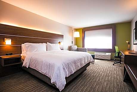 Standard King Room with Roll-In Shower - Mobility Access