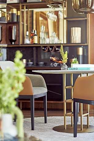 Thompson Suite with Terrace