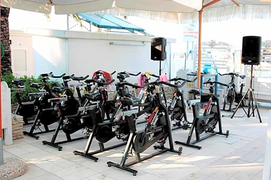 Hotel Mocambo piscina e spiaggia