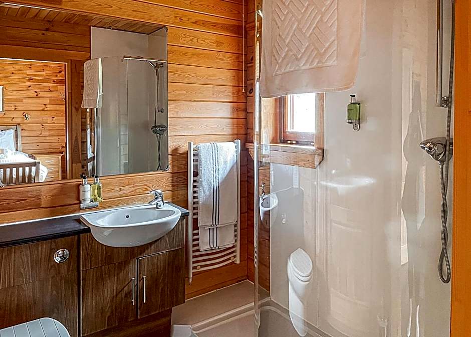 Glen Clova Lodges