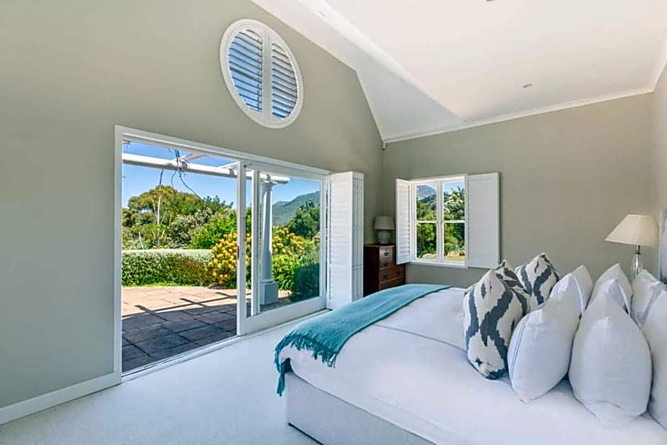 Sublime Five Bed Property In Glorious Setting