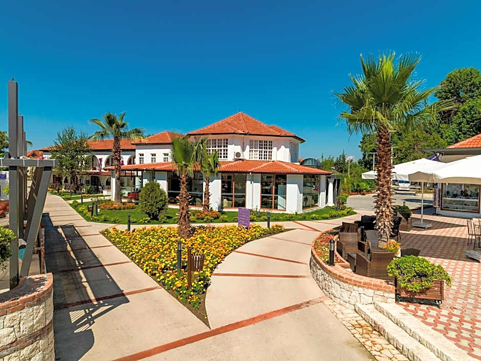 Lykia Botanika Beach Fun & Club - All Inclusive