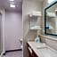 Hampton Inn & Suites Boston/Stoughton