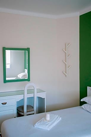 Twin Room with Shared Bathroom