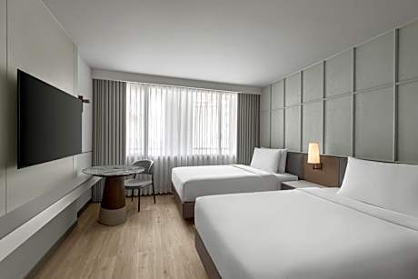 Deluxe Double Room with Bathtub