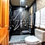 The Haüs Windham - Spacious Suites, Hot Tub, Mountain Views!