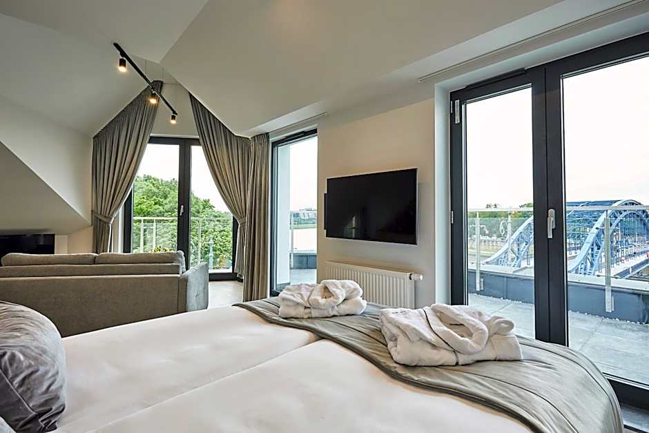 The Bridge Suites Hotel