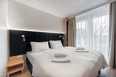 Deluxe Apartment with Balcony