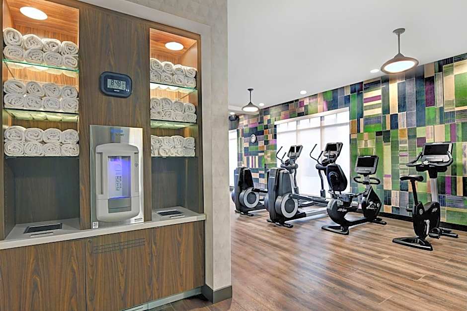Courtyard by Marriott® Manhattan Aggieville