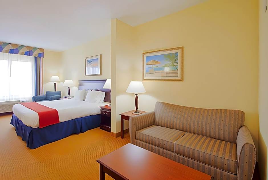 Holiday Inn Express Hotel & Suites Panama City-Tyndall By IHG