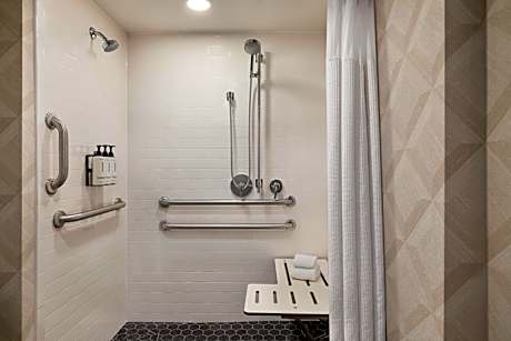 Crowne Plaza Louisville Airport Expo Ctr, an IHG Hotel