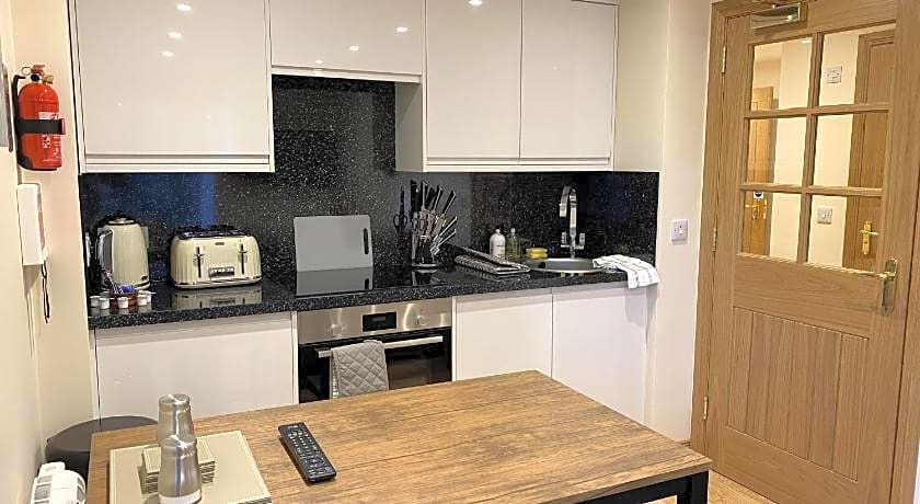 Waverley Inn Apartments