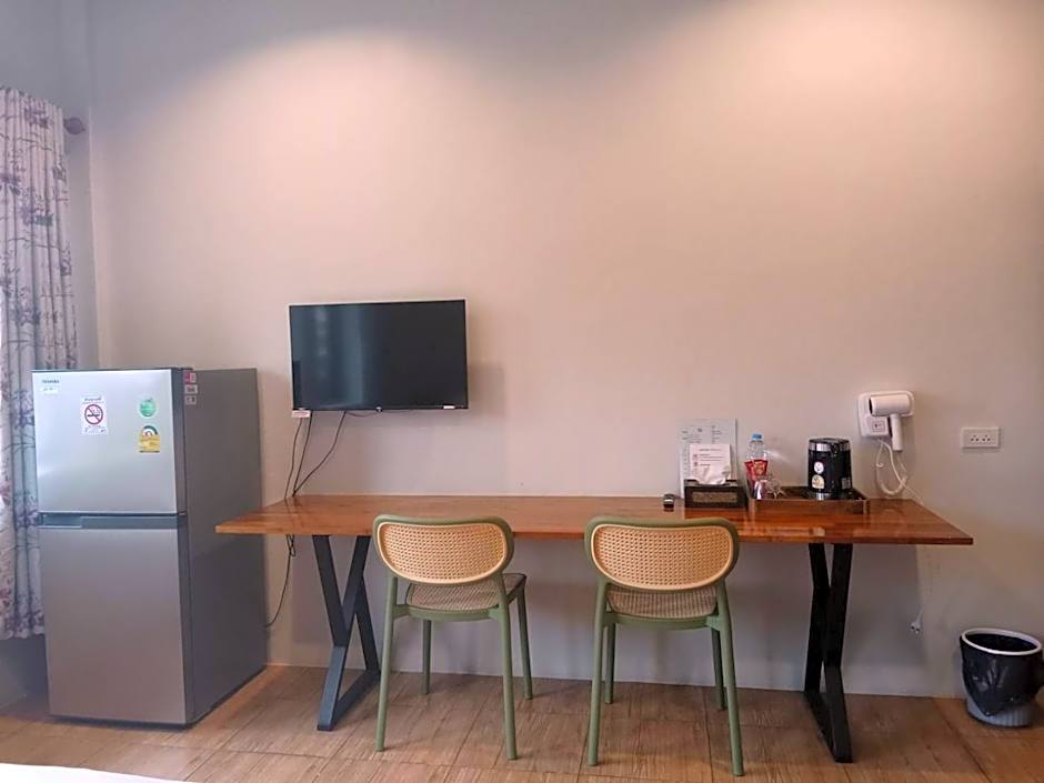 โรงแรมควีนส์ (Queen)