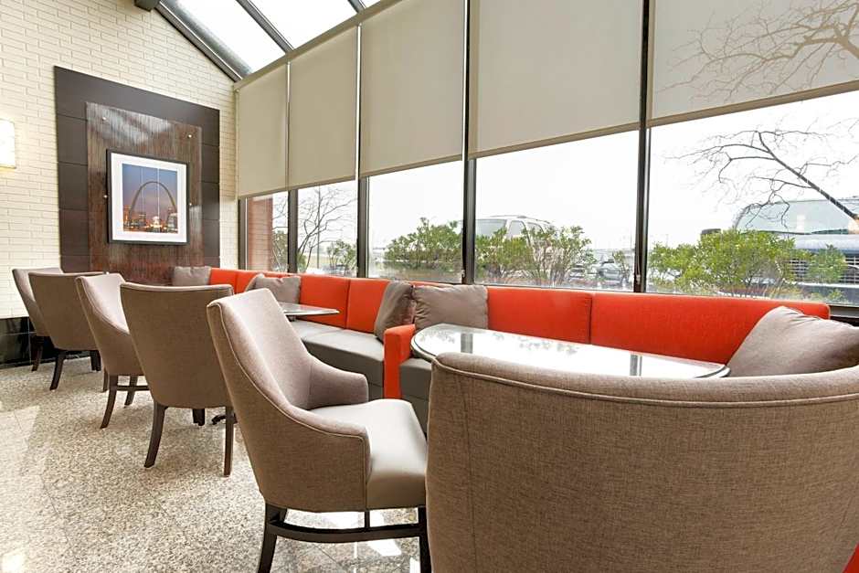 Drury Inn & Suites St. Louis Airport
