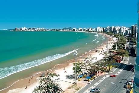 SEGUNDA CASA - Seu cantinho em Guarapari, 1 minuto a pé da Praia do Morro! Suítes confortáveis e modernas - Para casal ou para grupos de até 4 pessoas