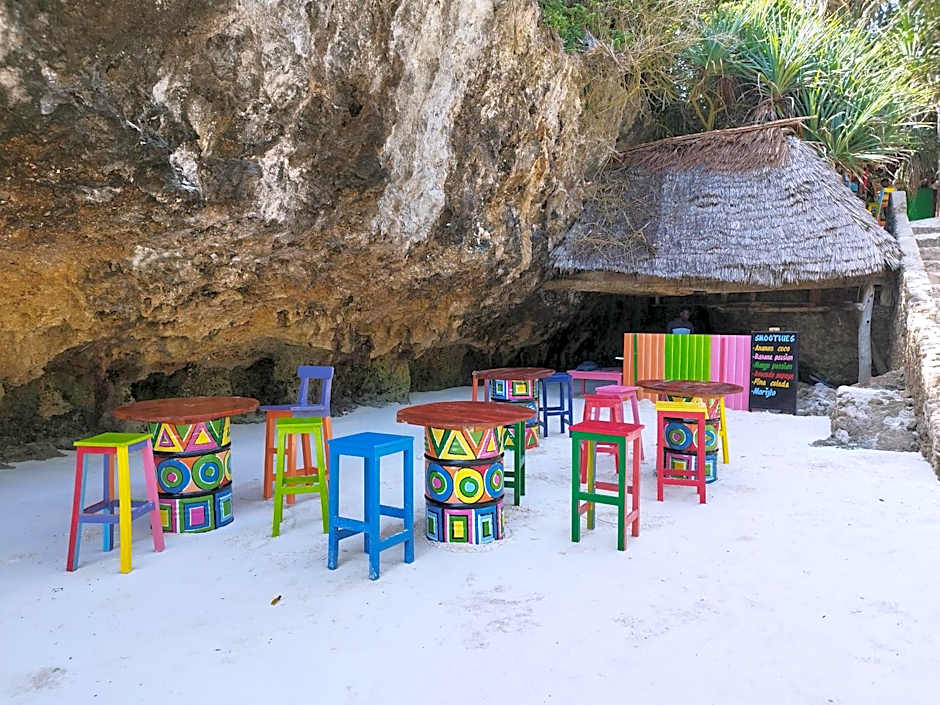 Mtende Beach Bungalow océan view & secret Beach