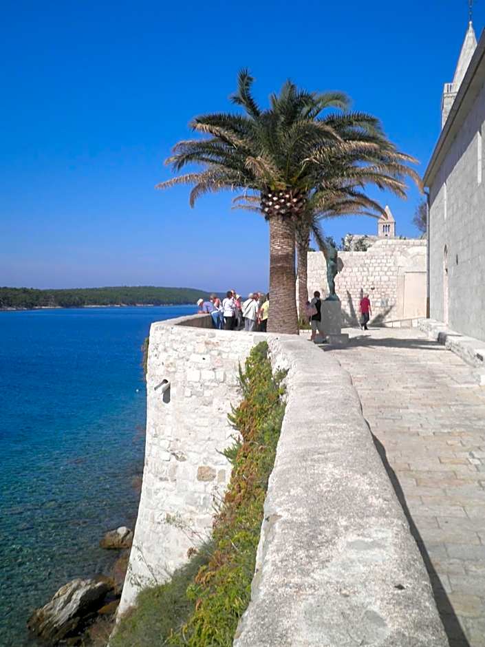 Apartments Zlata In the Heart of the Old Town, Close to the Beach