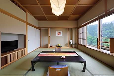 Superior Family Room