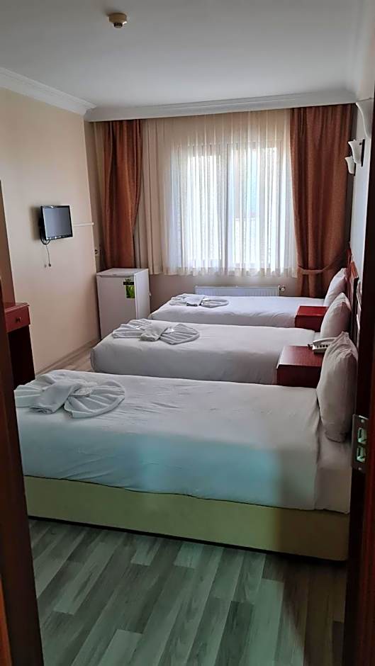 EMOS HOTEL