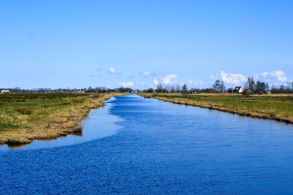 Floating B&B Amsterdam