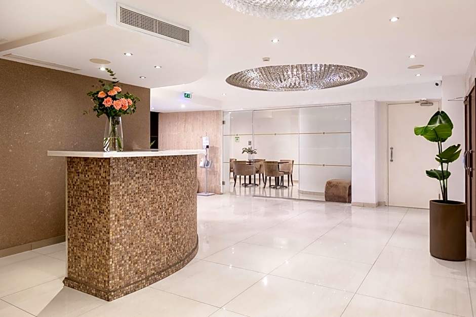 Achilleos City Hotel
