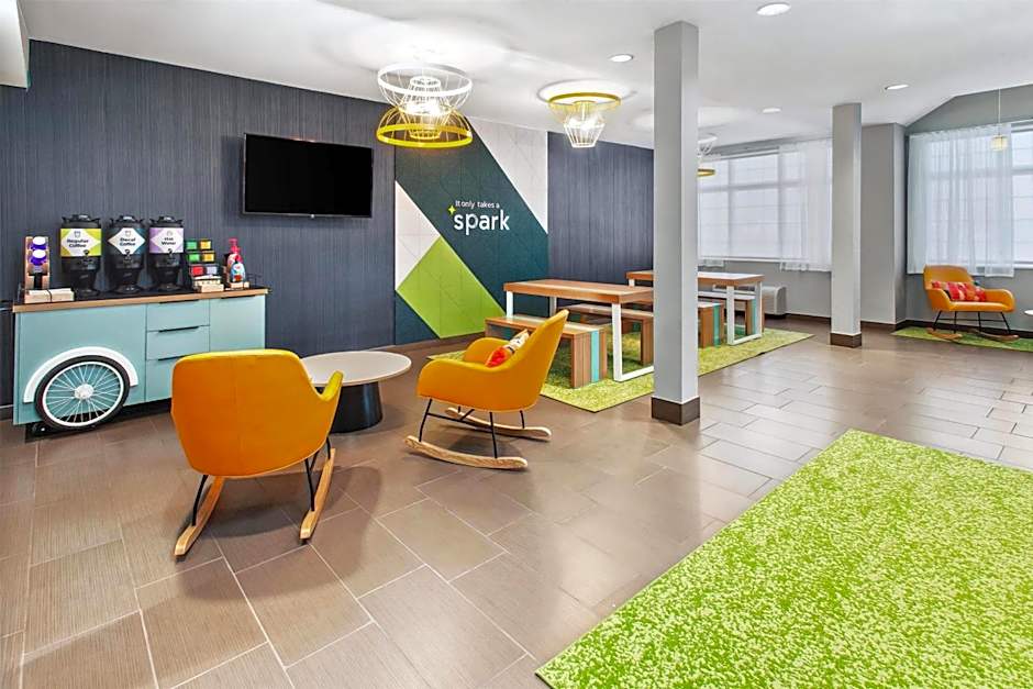 Spark by Hilton Rochester South