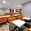 La Quinta Inn & Suites by Wyndham Sheboygan