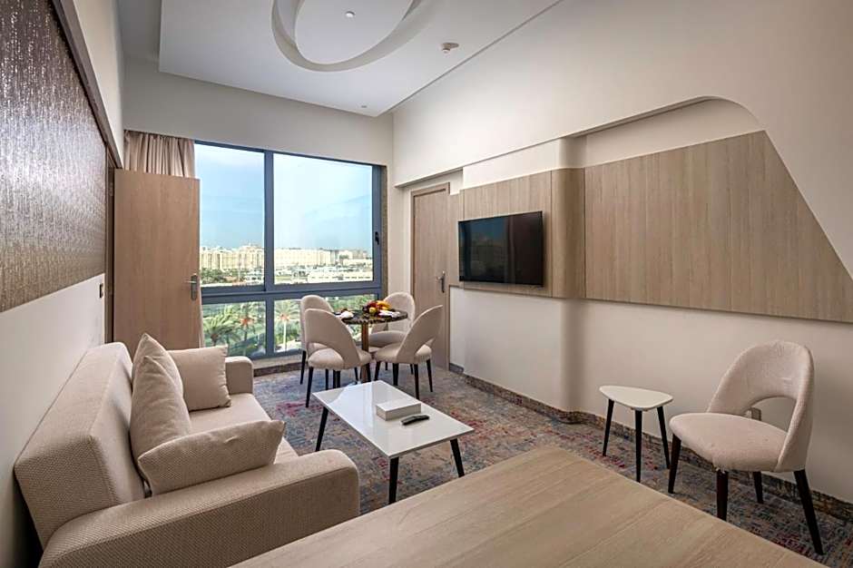 Crowne Plaza Alexandria Mirage by IHG