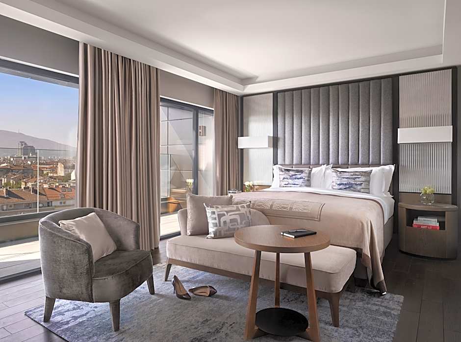 Photo 1 of 3 of Junior 1 King Bed Suite, Terrace, Top Floor