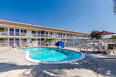 Motel 6 Modesto, CA