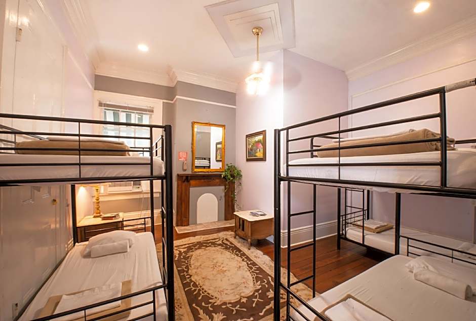 Auberge Nouvelle Orleans Hostel
