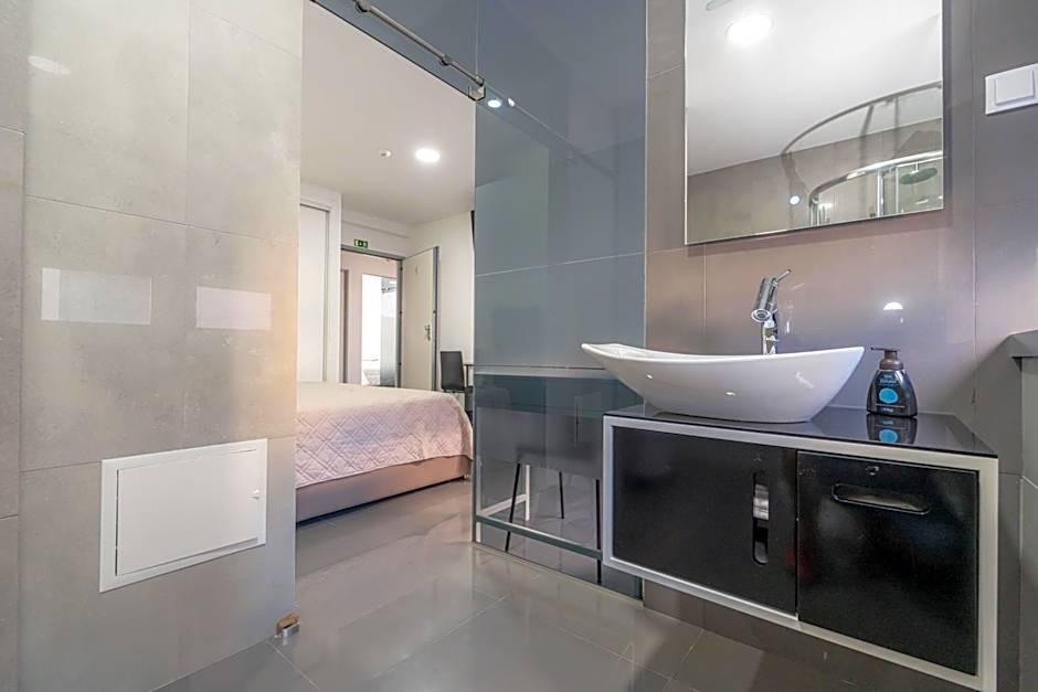Ergosuites