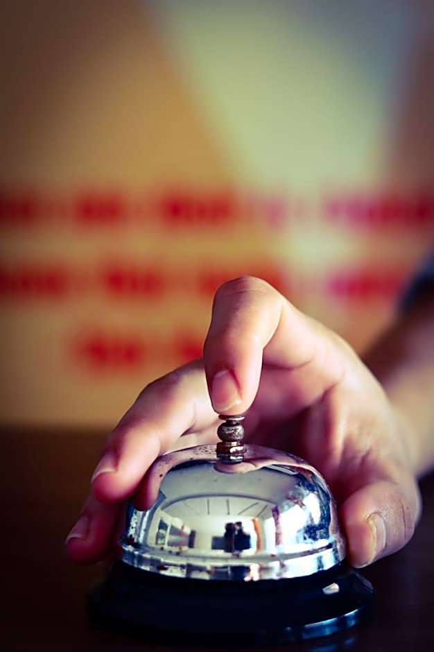 Front One Inn Sidoarjo