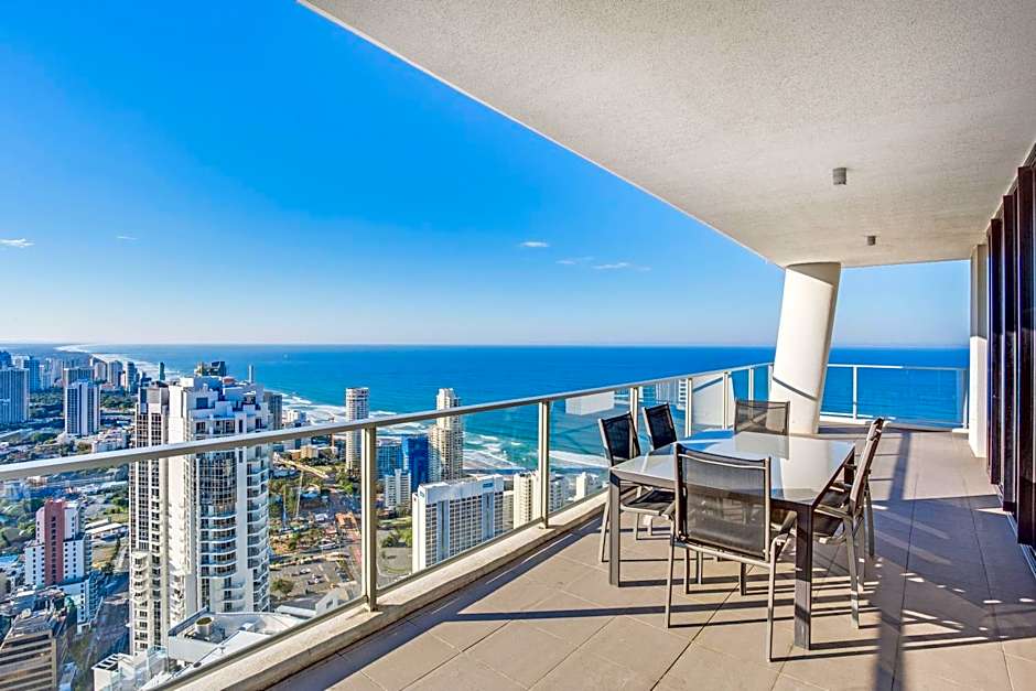 Mantra Circle on Cavill Surfers Paradise