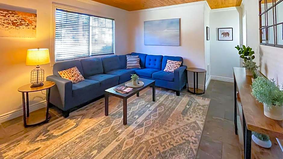 Moose and Maple Lodge