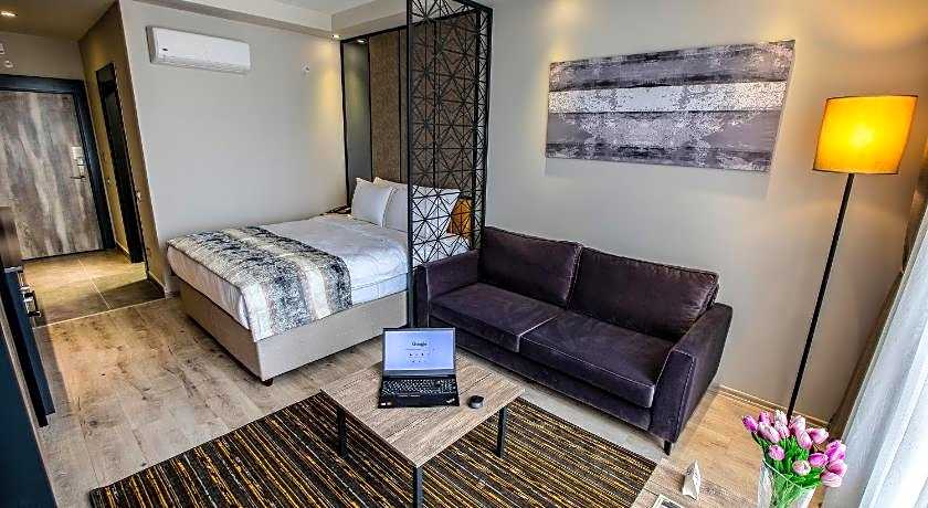 Shimall Hotel