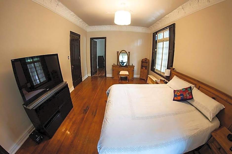 HABITACIONES EN EXCELENTE UBICACIÓN PARA 8 PERSONAS