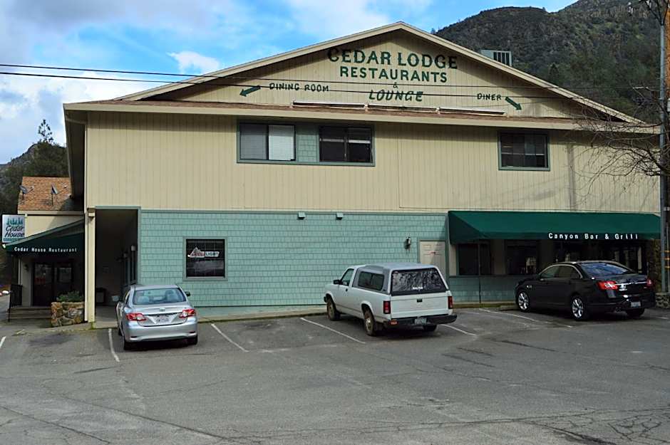 Cedar Lodge