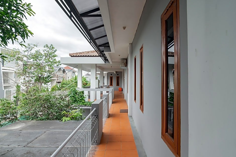 Lembur Kiwari Setra Duta Mitra RedDoorz