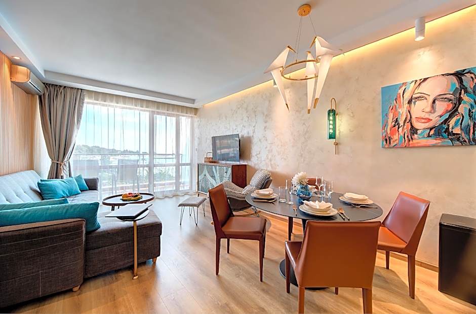 Marty's Beachfront Smart Homes