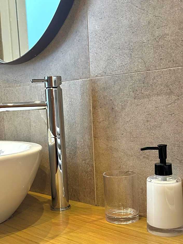 Voulis Best Global Home