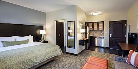 King Studio Suite with Bath Tub - Mobility Access