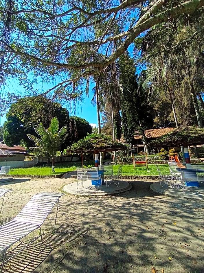 Pandu Lakeside Hotel Tuktuk