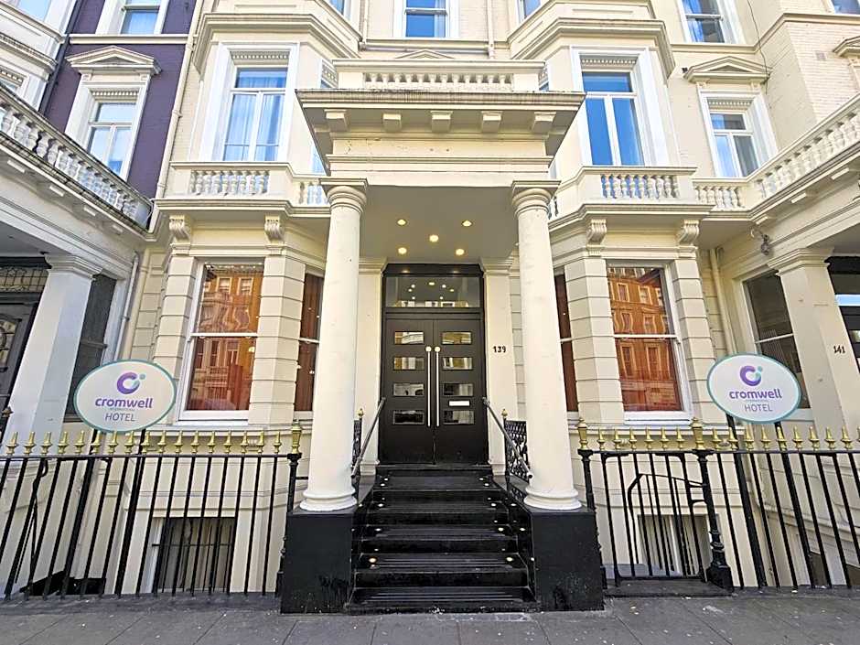 Cromwell International Hotel