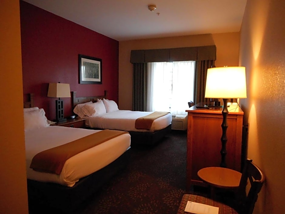Holiday Inn Express Hocking Hills-Logan By IHG