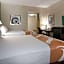 Quality Inn Roseville-Detroit North