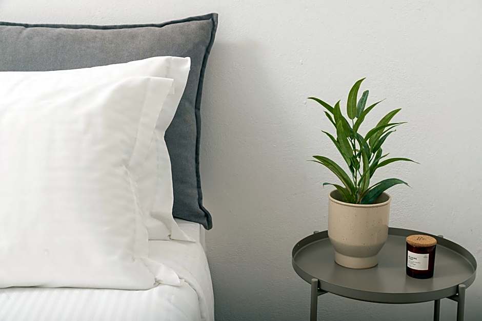 Thelèsi Apartments, 100m from the beach