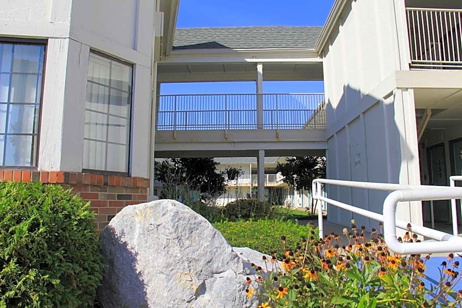 Motel 6-Enfield, CT - Hartford